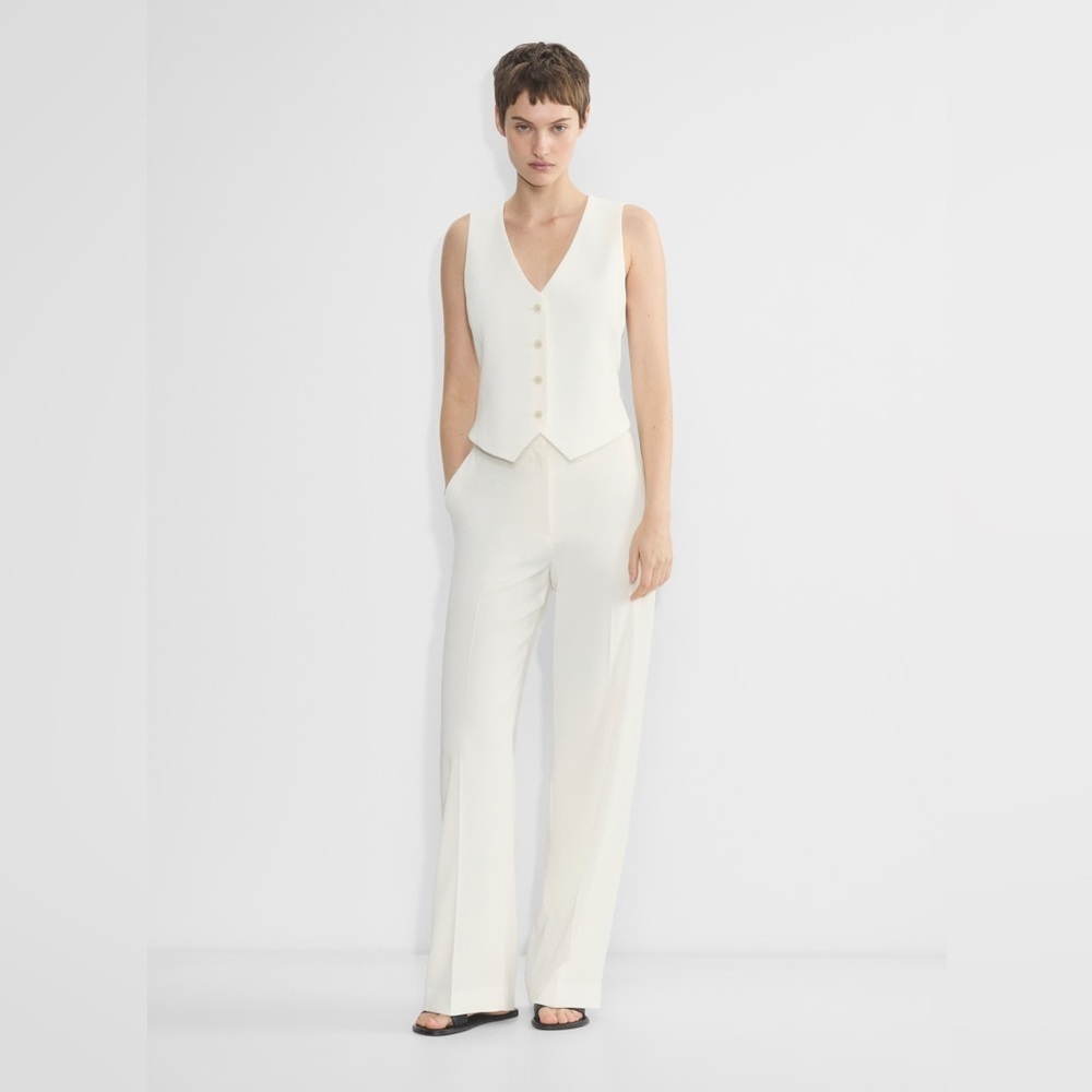 Aritzia Babaton Deniro Vest - Mirror Crepe™